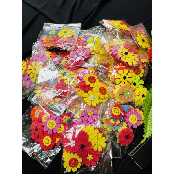 Set 20 hoa nam châm gắn bảng