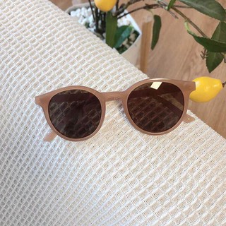 Kính râm ULZZANG đi biển
