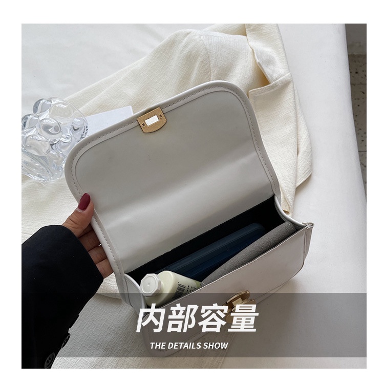 Túi Đeo Chéo Dáng Vuông Nhỏ Phối Dây Xích Thời Trang 2022 Cao Cấp