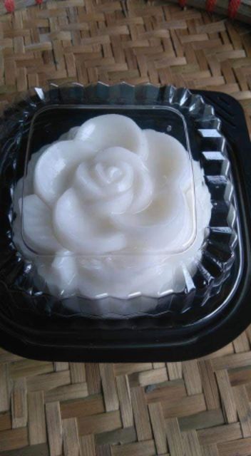 50 hộp đựng đế đen nắp trong đựng 1 bánh rau câu trung thu 9 cm