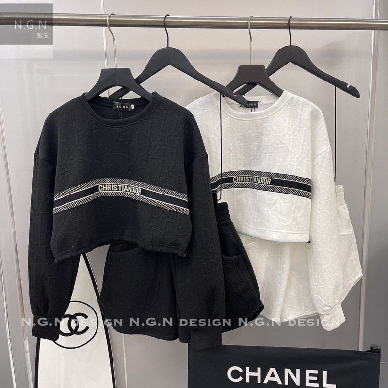 Set Di..Or Dập Nổi 2 Màu Trắng Đen N.G.N