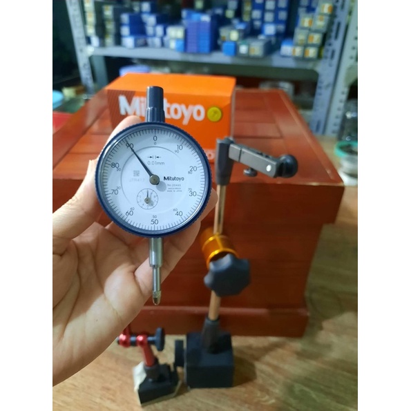 Đồng hồ so ,dùng trong cơ khí