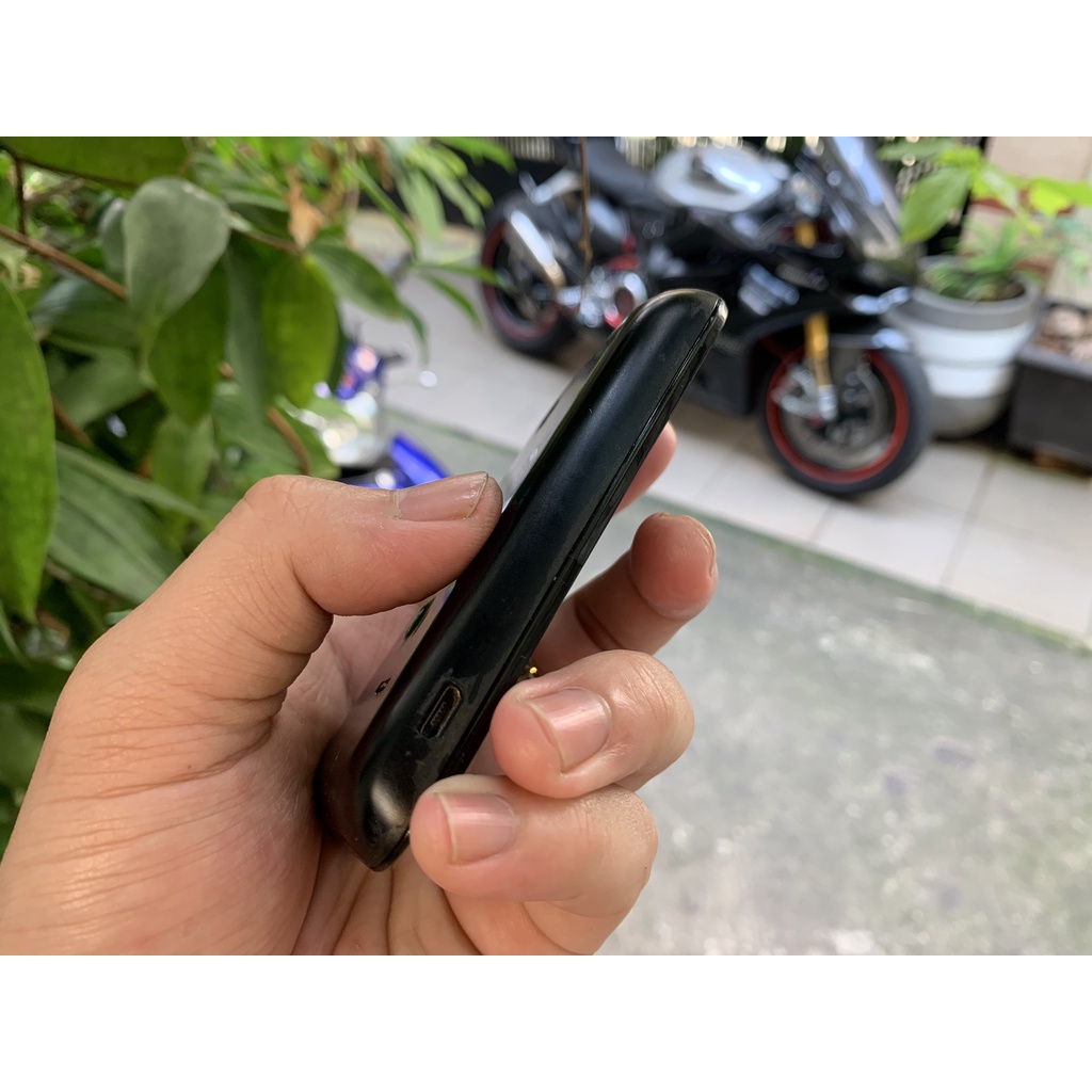 Điện thoại Sony ST21i