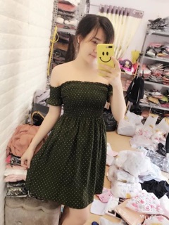 ĐẦM TRỄ VAI