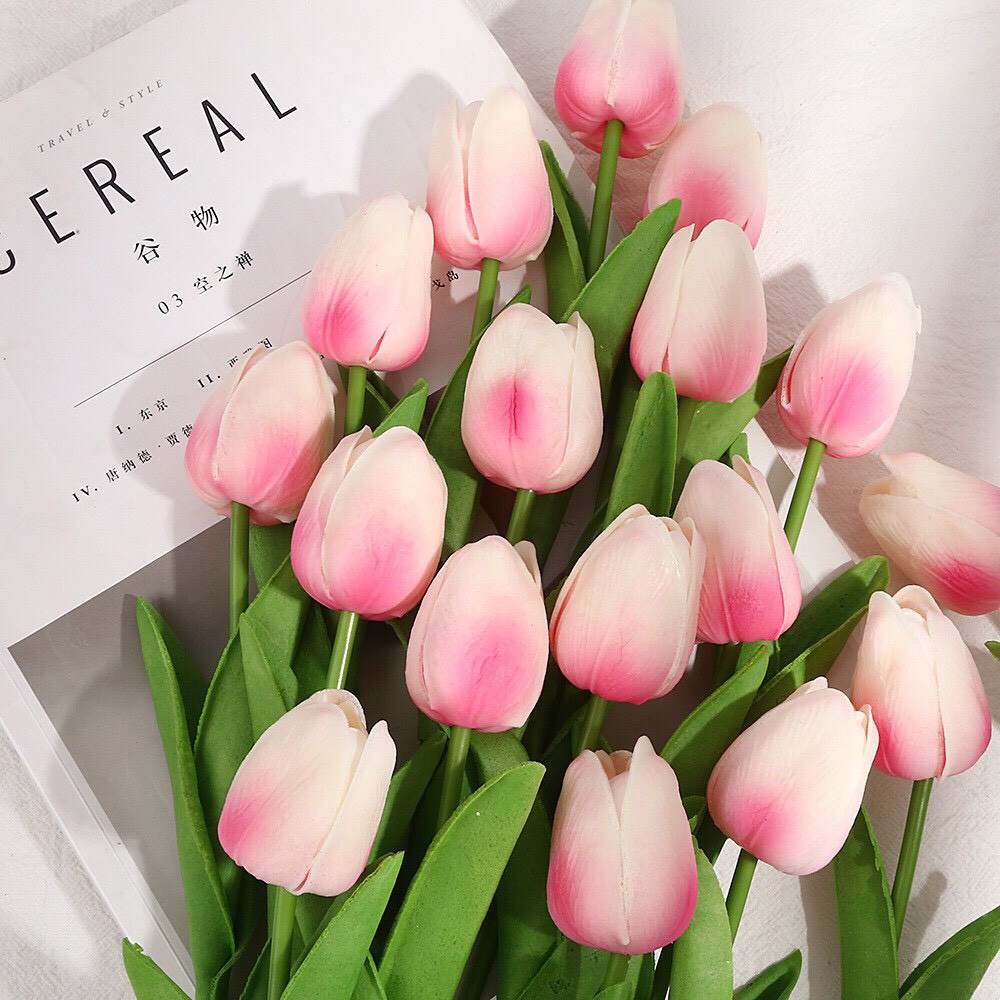 Đẹp Như Thật) Hoa Tulip Phụ Kiện Trang Trí Chụp Ảnh, Hoa Giả Decor Cắm Lọ  Siêu Xinh, Hoa Tuylip Nhựa Cao Su Mềm Dẻo | Shopee Việt Nam