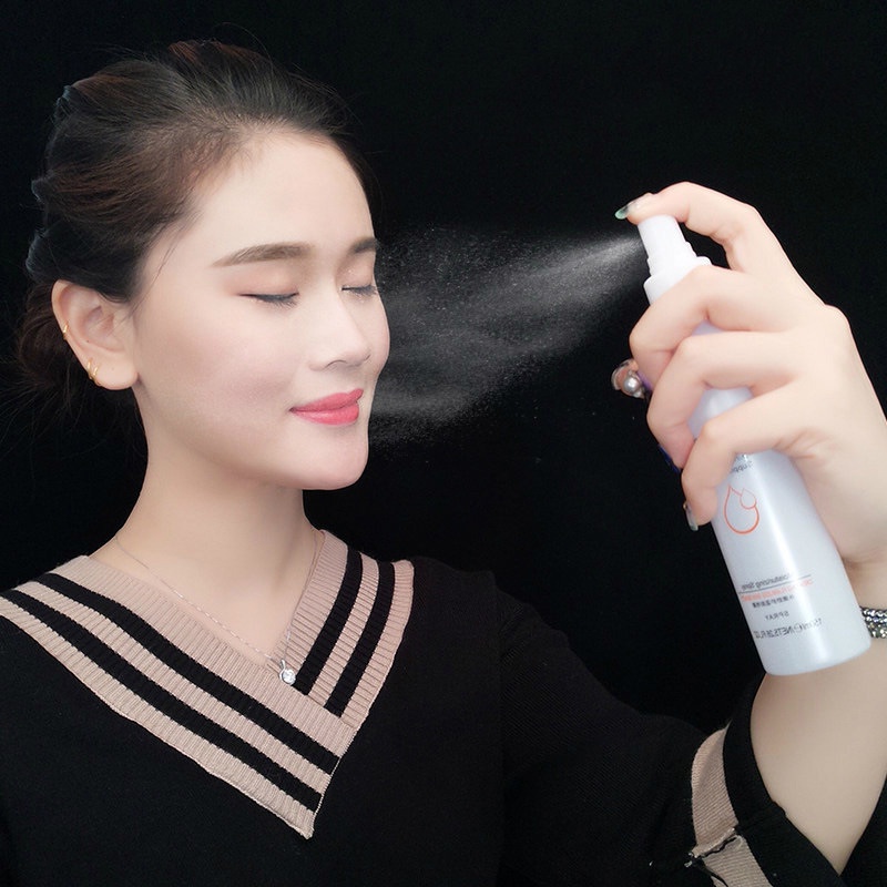 Chai Xịt khoáng dưỡng ẩm Bioaqua 150ml | BigBuy360 - bigbuy360.vn