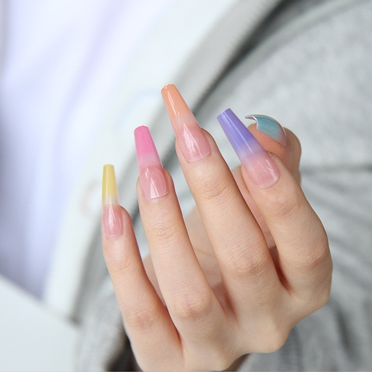 (Mới) Bộ 24 Móng Tay Giả Trang Trí Màu Cầu Vồng Tổng Thể