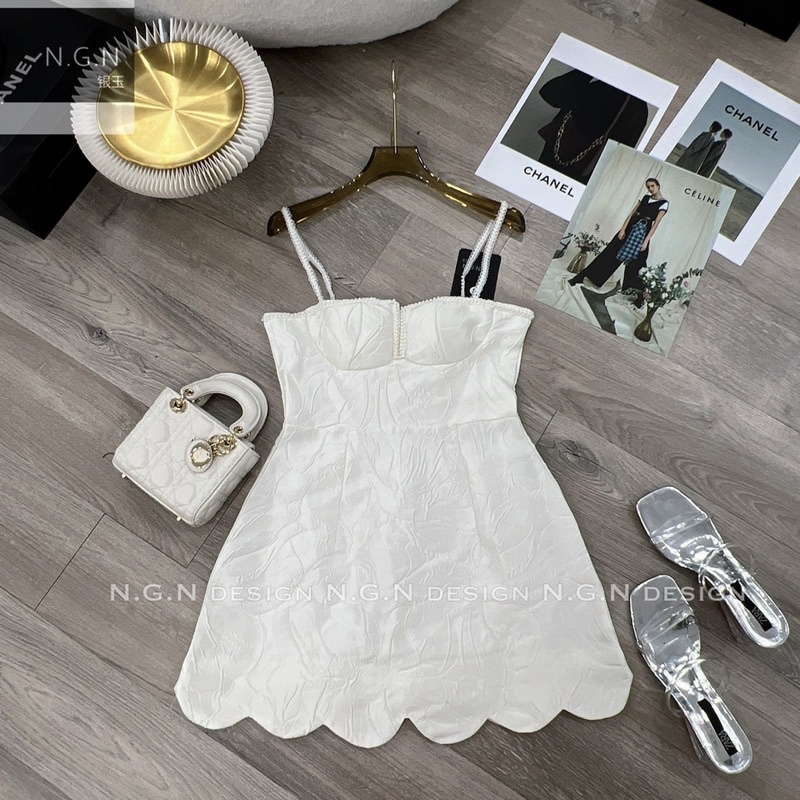 Váy Tafta Cúp N.G.N