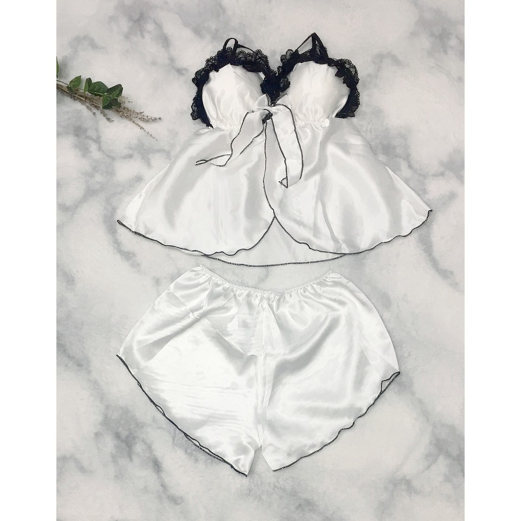 Đồ ngủ quyến rũ phi lụa xẻ tà viền ren gợi cảm, Đồ mặc nhà mát lạnh không nhăn phù hợp cho các bạn nữ dưới 60 ký gợi cảm | BigBuy360 - bigbuy360.vn