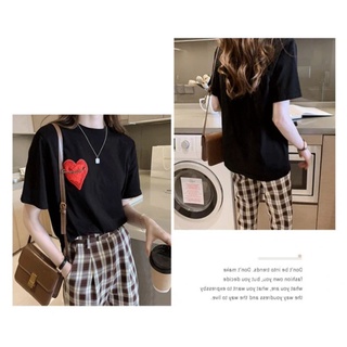 Áo thun basic tim đỏ ❤️ cài kim băng