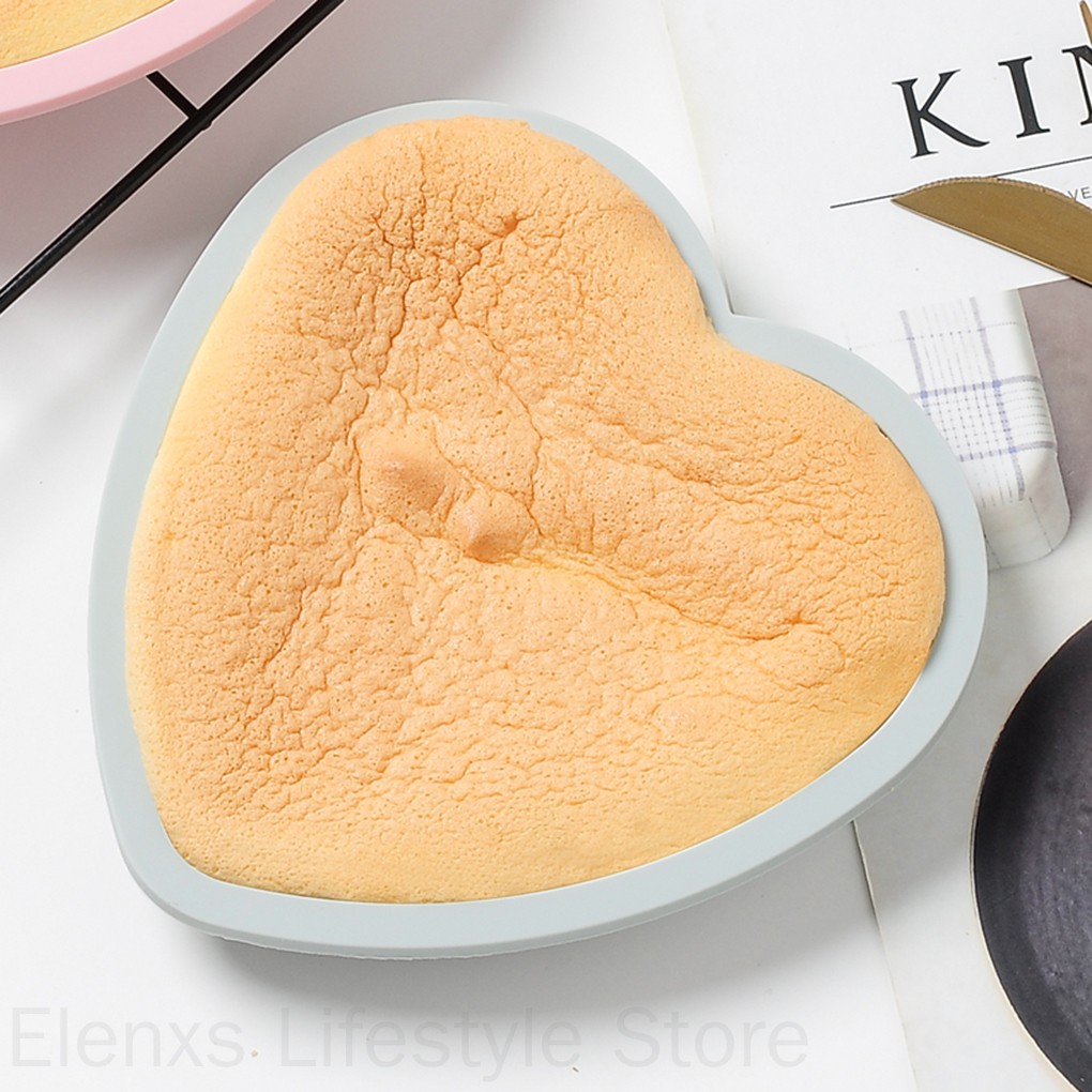 Khuôn Silicone Nướng Bánh Tạo Hình Trái Tim Độc Đáo