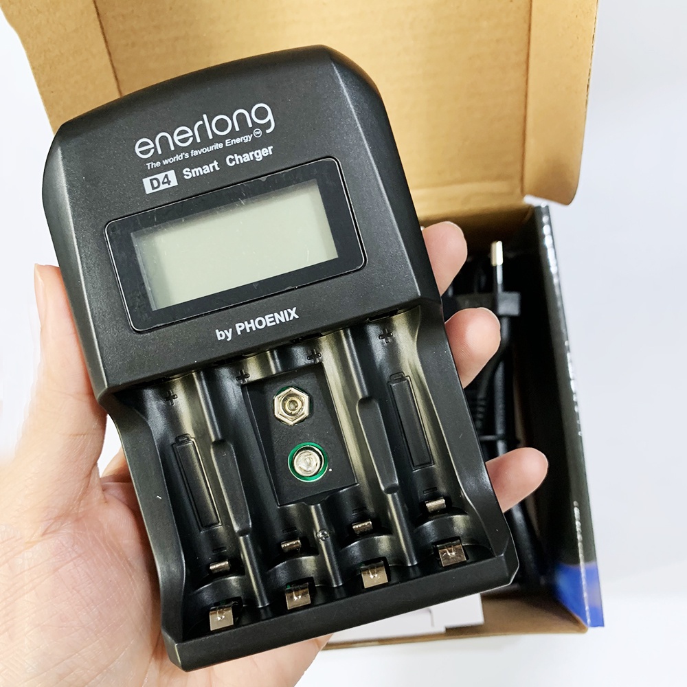 Máy sạc pin AA, AAA, 9V ENERLONG D4 Smart charger (Hàng nhập khẩu) - Có màn hình hiển thị V và dung lượng pin sạc