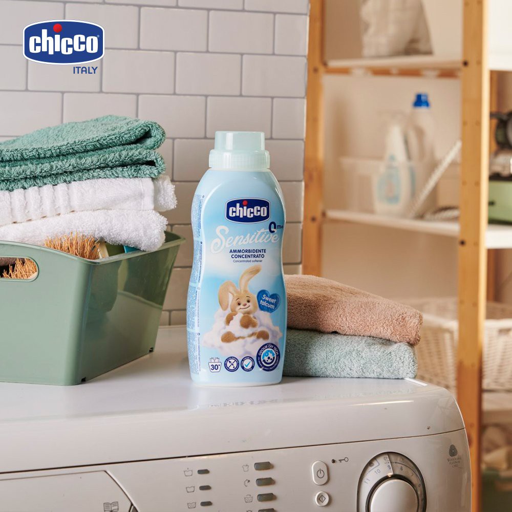 Nước xả vải Chicco nhập khẩu từ Ý+ cho da nhạy cảm 750ml làm mềm mịn vải loại bỏ mùi hôi vi khuẩn gây hại cho bé