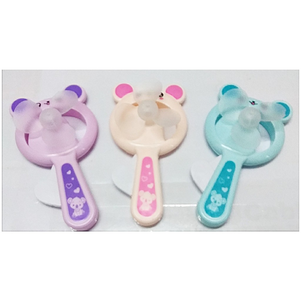 Quạt mini cầm tay (Ngẫu Nhiên)