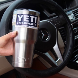 Ly giữ nhiệt Yeti - Tặng Full phụ kiện ( túi xách ly + Set ống hút, Dung tích 900ml - Màu Bạc