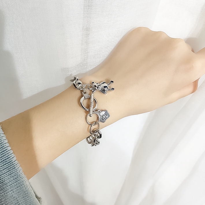 Vòng Tay Kim Loại Mặt Hình Gấu Phong Cách Punk 22208