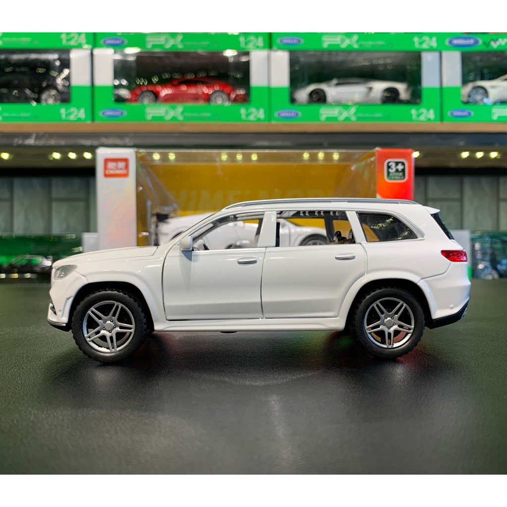 Mô hình xe Mercedes-Benz GLS 580 tỉ lệ 1:32 CHIMEI màu trắng