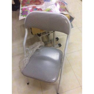 Ghế gấp sơn ( hỏa tốc 1 giờ)