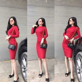 Váy body cổ tròn