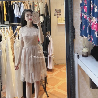 Váy tầng ren