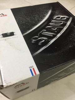 Nồi gang đúc Staub nhập từ Đức