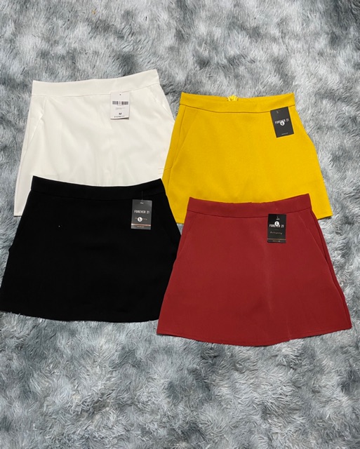 Chân váy chữ A chất vải tuyết mưa có quần trong