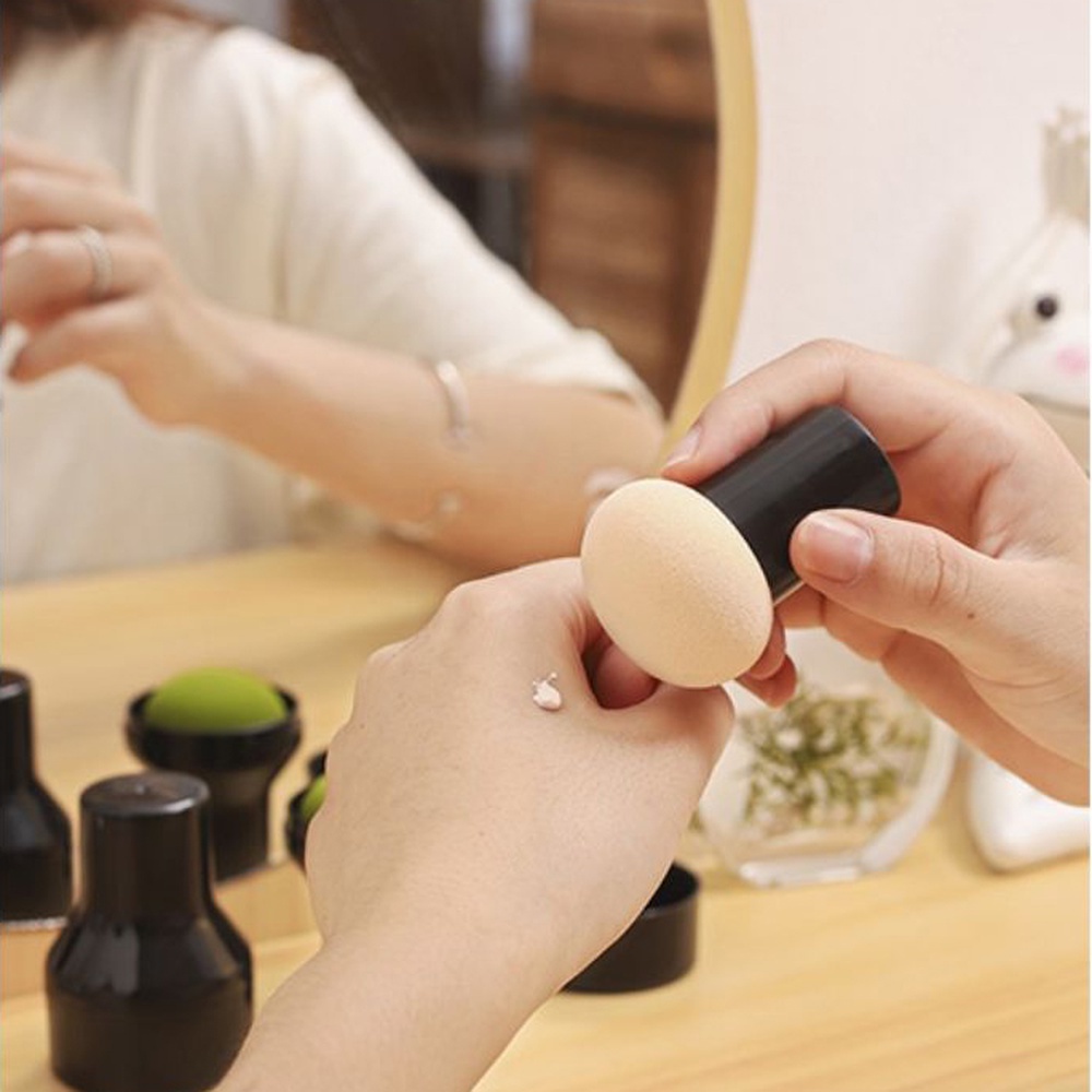 Mút Trang Điểm Hình Nấm Có Tay Cầm Tiện Dụng