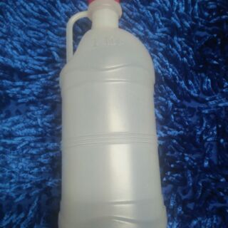 CAN NHỰA 1L