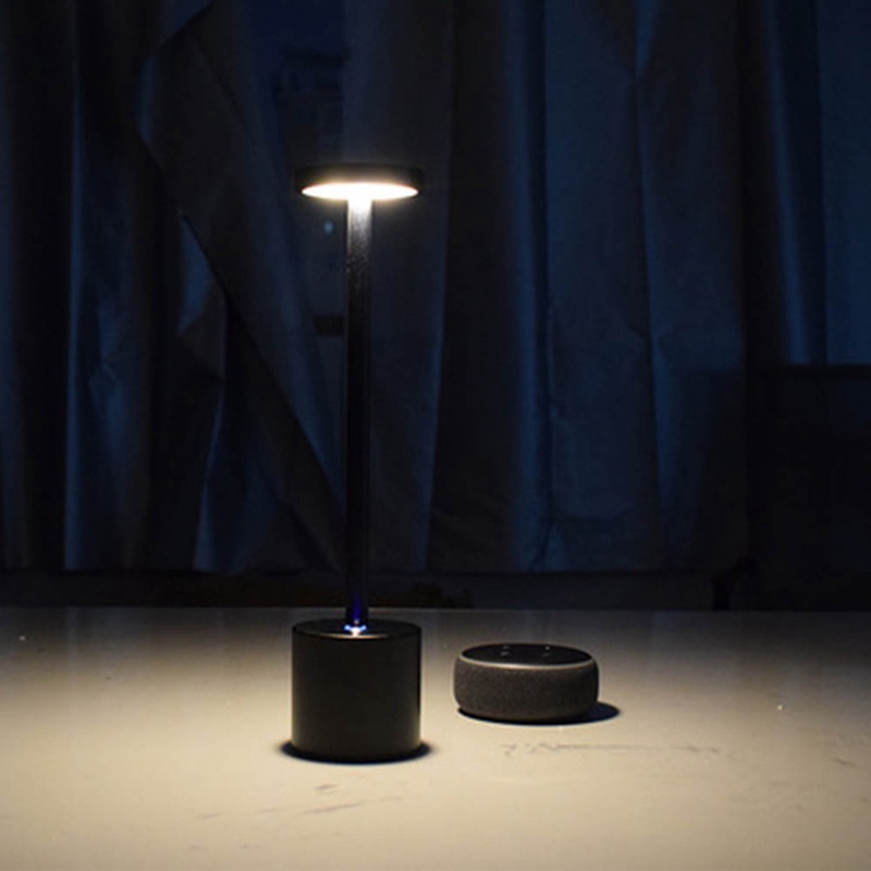 Đèn LED Để Bàn Có Thể Sạc Lại Dùng Trang Trí Nhà Hàng / Quán Bar Phong Cách Hiện Đại