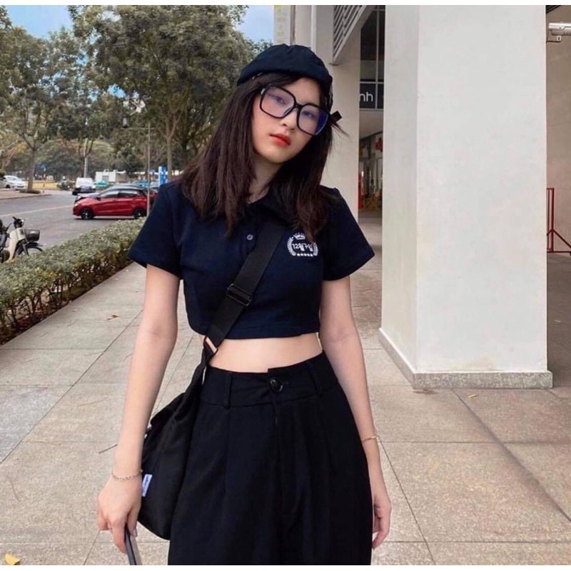Áo croptop có cổ thêu chữ cực xinh | BigBuy360 - bigbuy360.vn