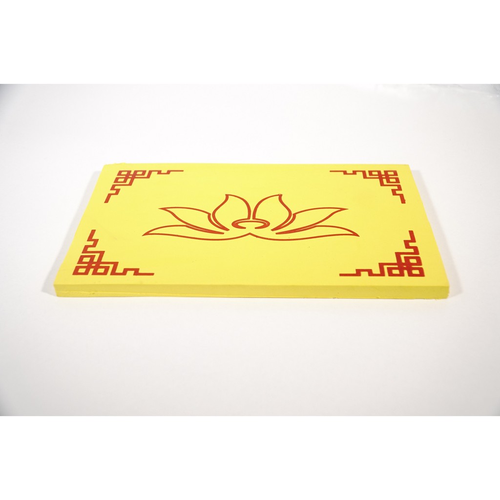 Tấm gối quỳ lễ Phật mút xốp vàng in hoa sen nhẹ nhàng êm ái - 31x21x1cm