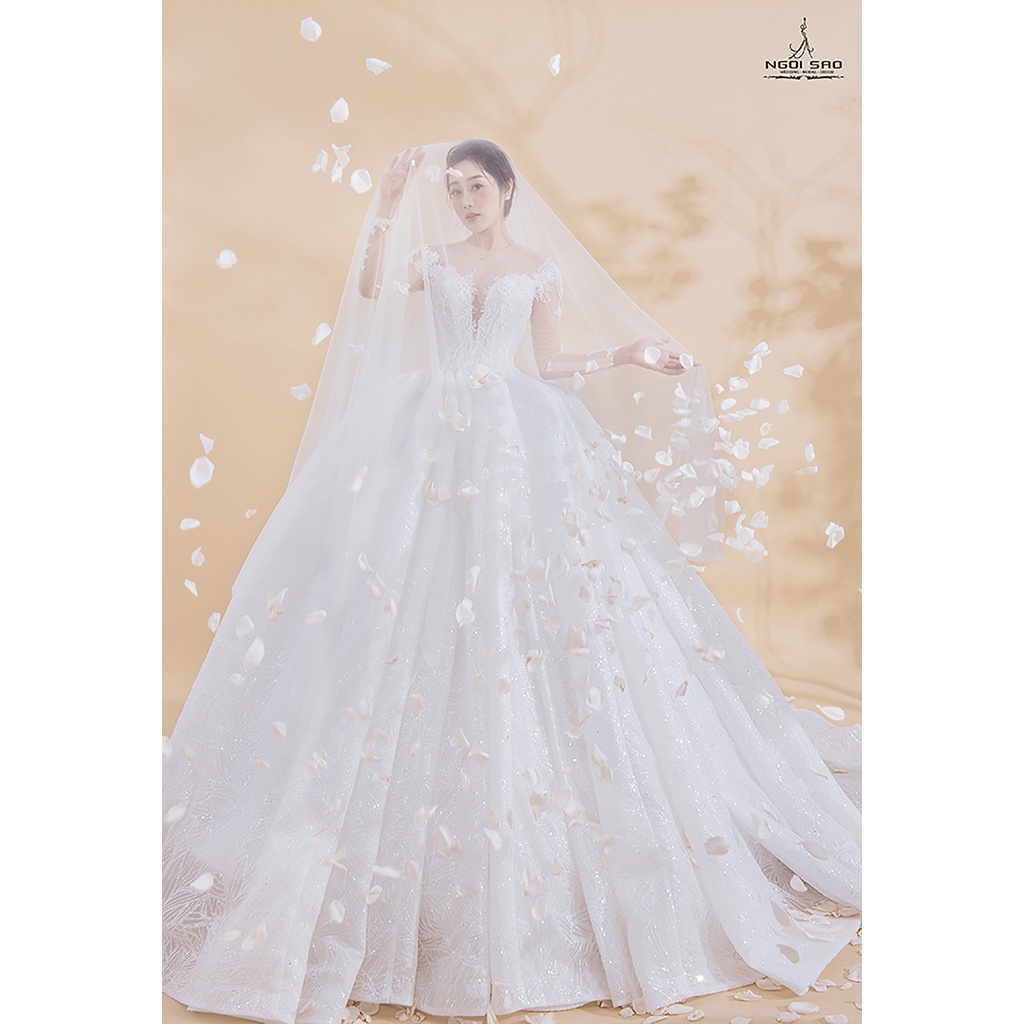 Váy cưới thiết kế Akina Luxury AC03