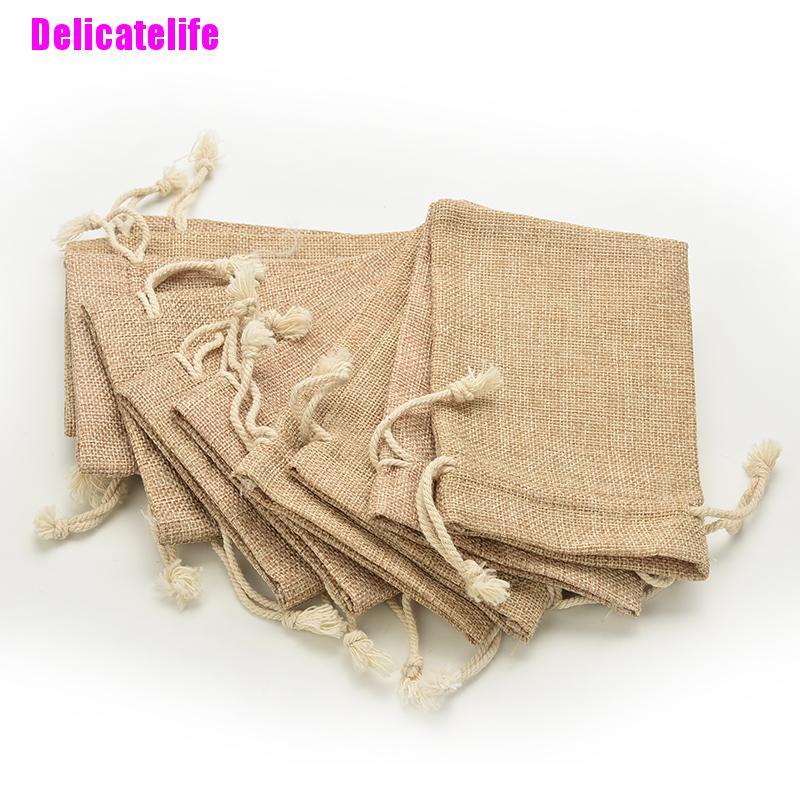 Túi dây rút mini bằng vải bố phong cách mộc mạc dùng trang trí tiệc cưới