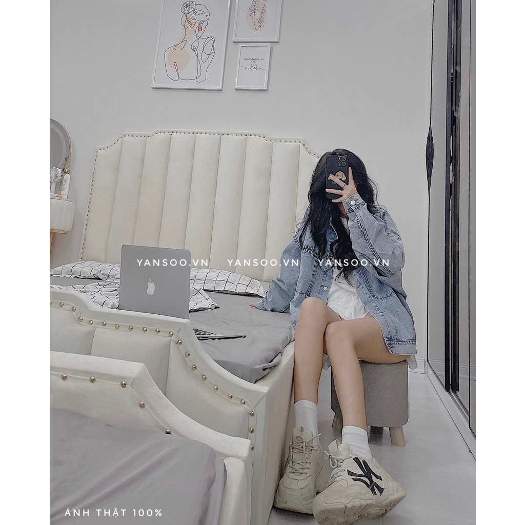 Áo khoác jean nữ from rộng túi trước , áo khoác bò denim xanh nhạt tay dài Quảng Châu chất dày dặn đẹp YANSOO