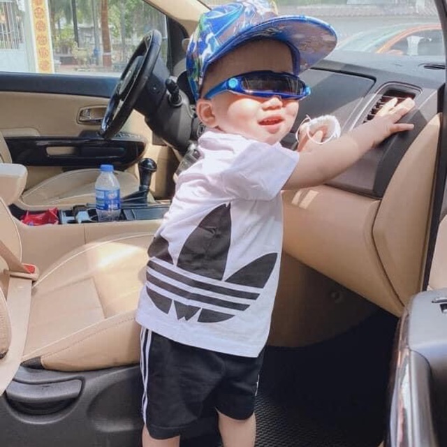 Bộ quần áo adidas Basic cho bé yêu