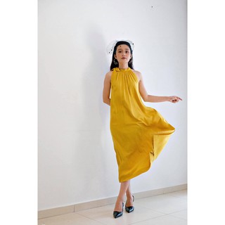 Đầm Yếm lụa màu vàng đất - HÀNG MAY