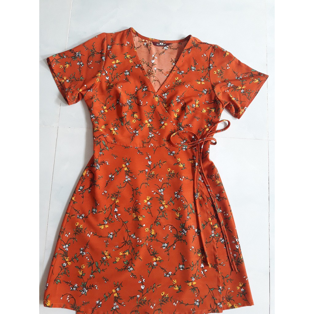 Váy hoa nhí đắp tà chéo WRAP DRESS | BigBuy360 - bigbuy360.vn