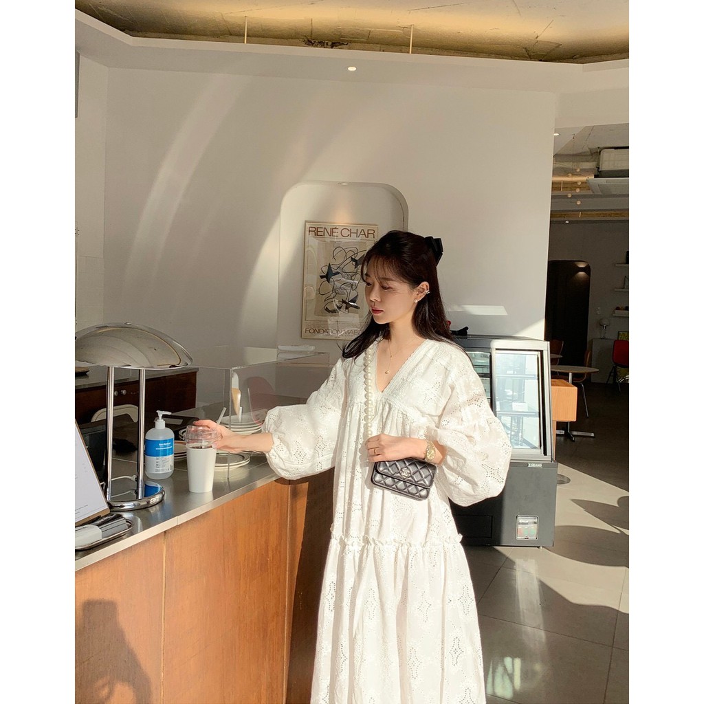 Đầm (váy) Korea (Hàn Quốc) ren Vintage cổ chữ V