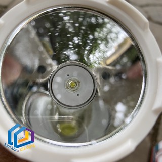 ĐÈN PIN SUNHOUSE SHE-4135