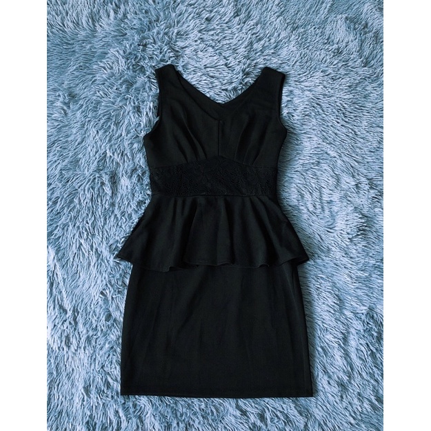 Đầm ôm body eo ren/xoè