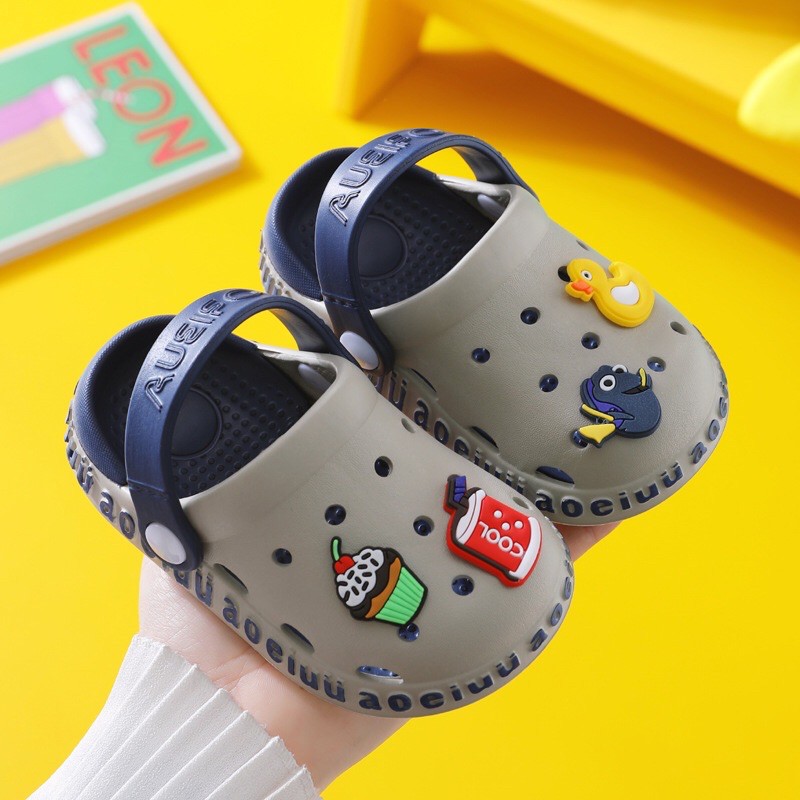 Crocs Giày Sandal Hình Bạch Tuộc / Vịt / Bọ Cánh Cứng Dễ Thương Cho Bé