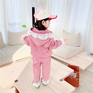 Bộ len pha ren siêu xinh cho bé gái