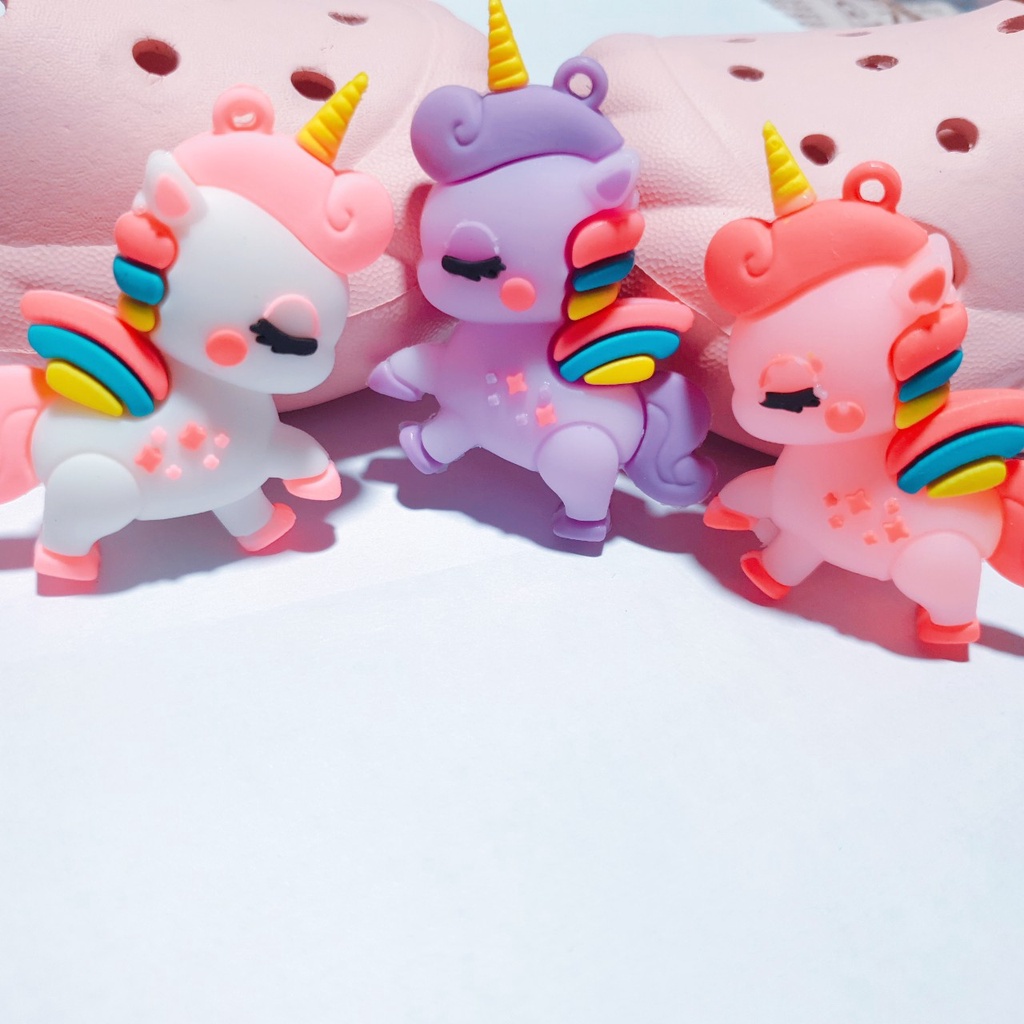 Nút gắn hkdesign/ phụ kiện trang trí dép duet 4D TO Unicorn mới (01 Cái)