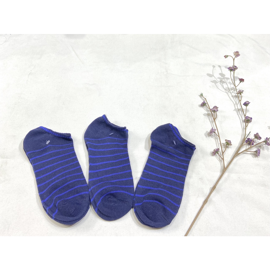 Vớ hoạ tiết sọc xanh