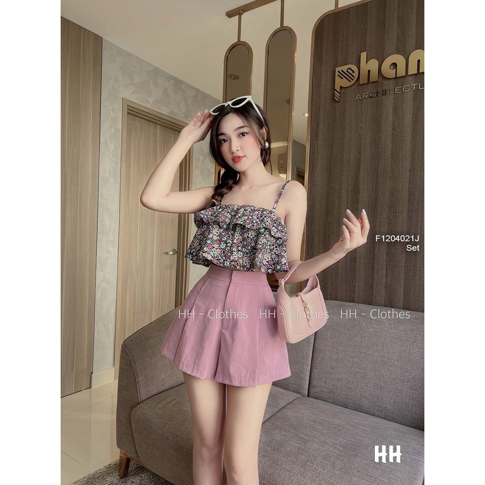 Set áo kiểu trễ vai bèo dáng croptop phối chân váy trắng dáng dài!.