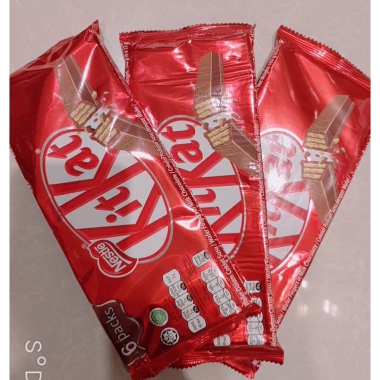 Bánh KitKat gói 6 thanh socola 2F(17g)