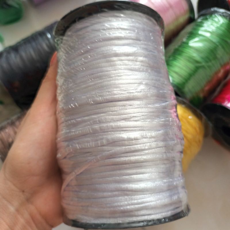Cuộn dây tim 3mm chất dù bóng 200m nặng 550g làm handmade