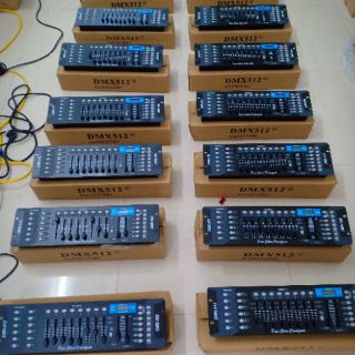 Bàn điều khiển DMX 512.