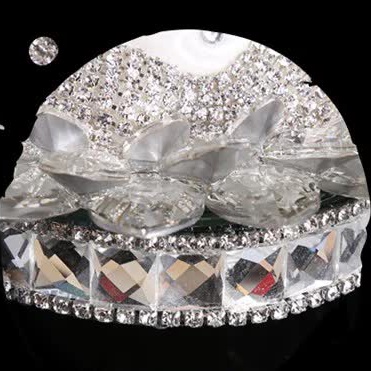 Tượng Phật Pha Lê Ngự Đài Sen Phong Thủy Đặt Văn Phòng, Taplo Ô Tô