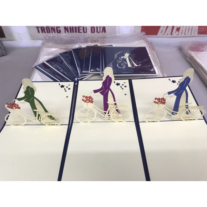 Cô Gái dắt xe  (2) - Girl - Thiệp 3D ( VN ) | BigBuy360 - bigbuy360.vn